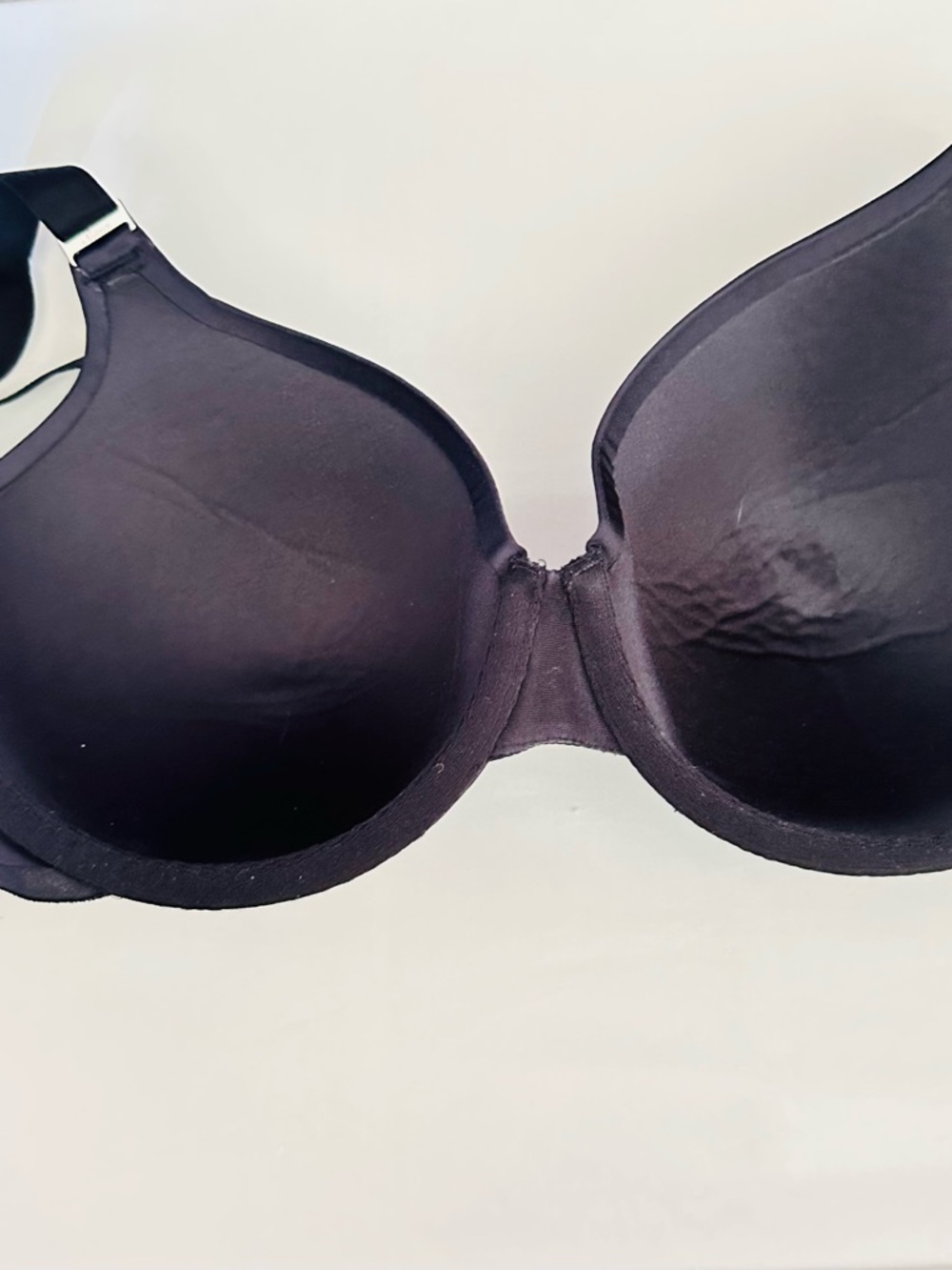 5 Soma Bras - 4 34DD Vanishing Back, 2 cream, 1 black, 1 black lace & 1 tan lift - Picture 7 of 13